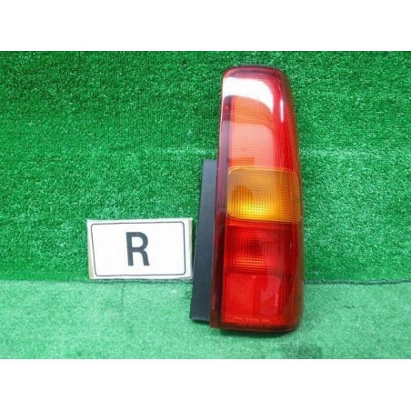 Faro posterior derecho Suzuki Jimny